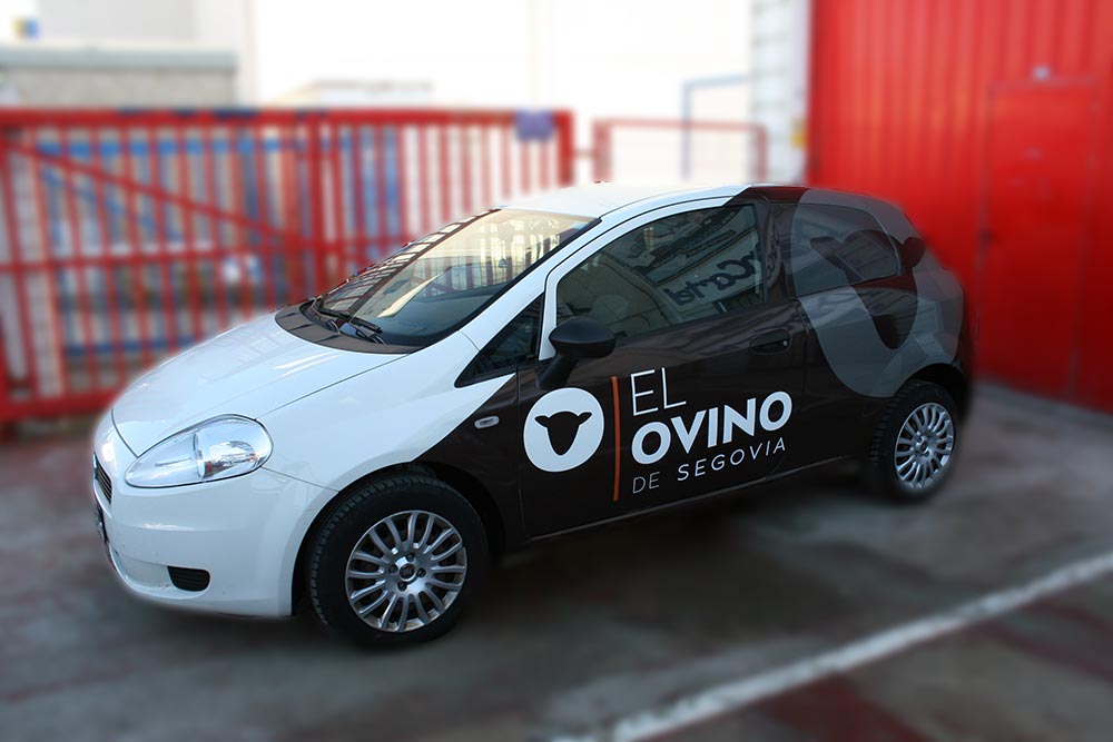 Rotulación coche El Ovino de Segovia lateral izquierdo