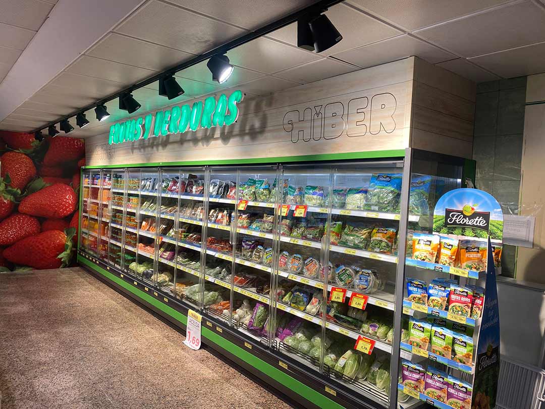 Montaje de copetes personalizados para supermercados en Madrid
