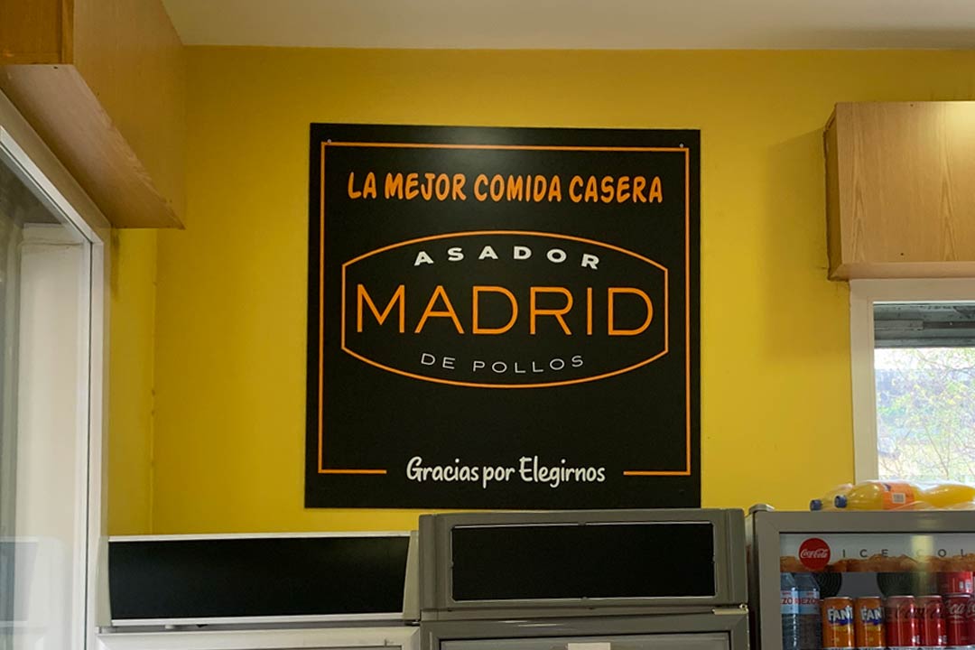 Cambio imagen carteleria gran formato Madrid